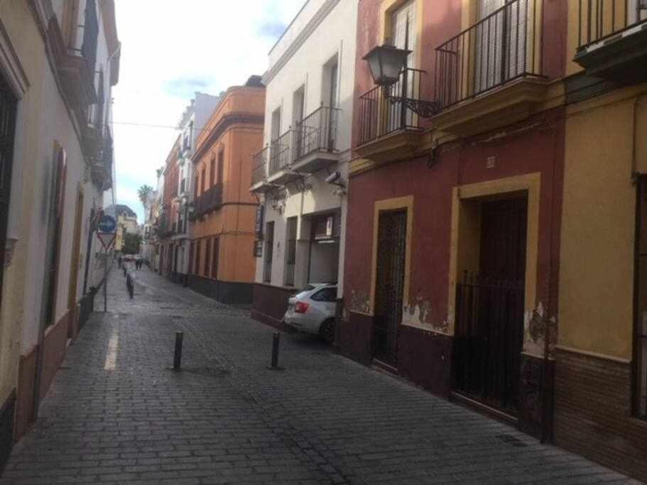 apartamento con parking Jesus del Gran Poder Sevilla Exterior foto